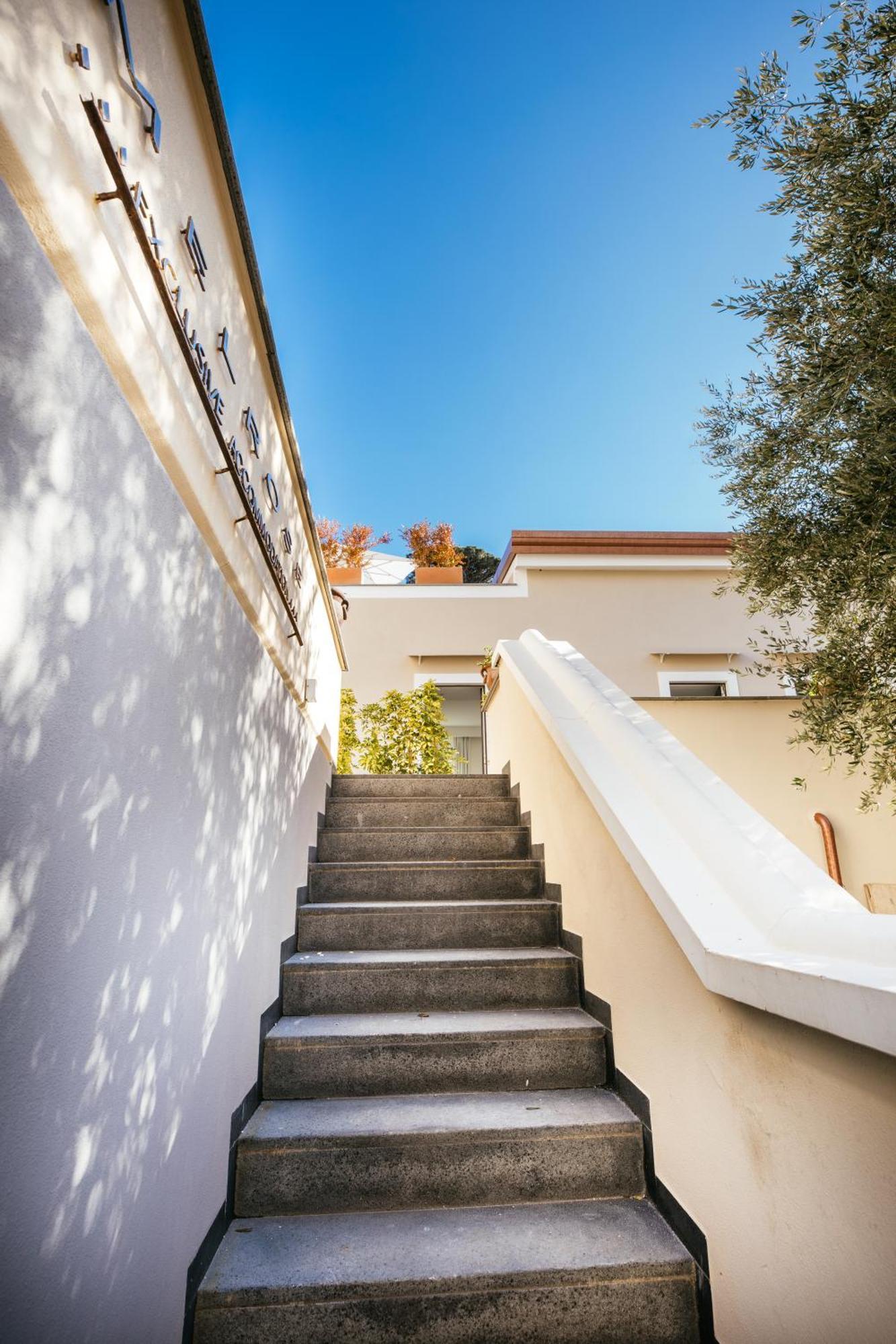 Hotel Melrose Relais Massa Lubrense Exterior foto
